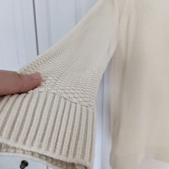 Abercrombie & fitch textured knit beige long crew neck sweater Medium B3 - Picture 4 of 10